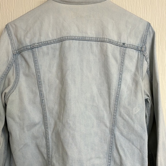 Gap Light Wash Denim Jacket - Picture 6 of 8
